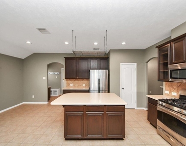 24822 Diamond Run Court - Photo Thumbnail 35