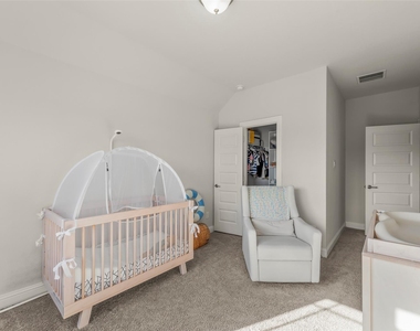922 Shumard Street - Photo Thumbnail 35
