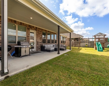 922 Shumard Street - Photo Thumbnail 37