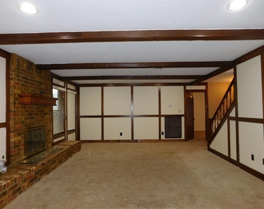 4 Kingsley Court - Photo Thumbnail 4