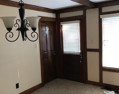 4 Kingsley Court - Photo Thumbnail 2