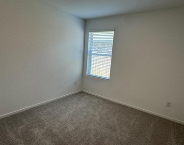 31508 Pianella Lane - Photo Thumbnail 9