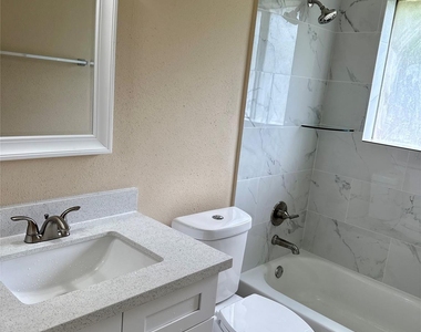 10826 Laureldale Court - Photo Thumbnail 3