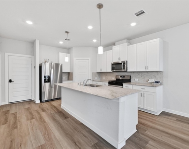 14839 Slow River Ave - Photo Thumbnail 20