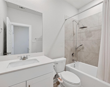 14839 Slow River Ave - Photo Thumbnail 32