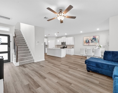 14839 Slow River Ave - Photo Thumbnail 8