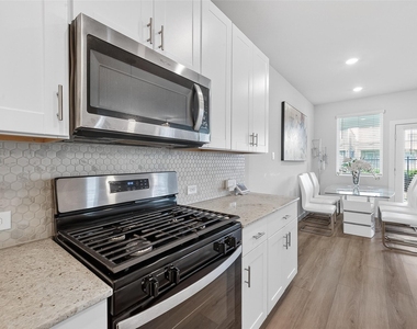 14839 Slow River Ave - Photo Thumbnail 16