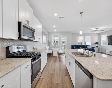 14839 Slow River Ave - Photo Thumbnail 17
