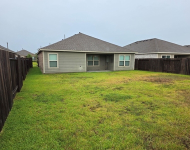 20714 Southern Woods Drive - Photo Thumbnail 26