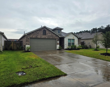 20714 Southern Woods Drive - Photo Thumbnail 2
