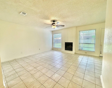 10910 Olivewood Drive - Photo Thumbnail 2