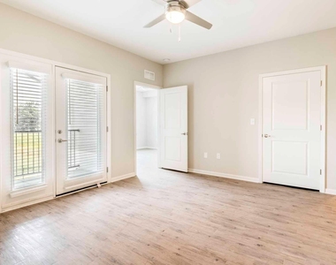 10001 Oak Bridge Cir - Photo Thumbnail 11