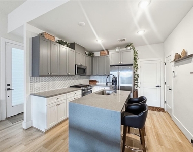 5632 Bertellis Lane - Photo Thumbnail 5