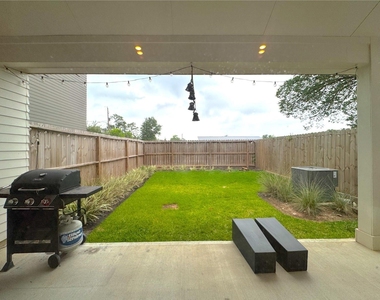 5632 Bertellis Lane - Photo Thumbnail 20