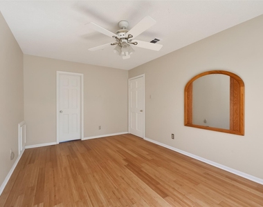 11302 Hylander Drive - Photo Thumbnail 35