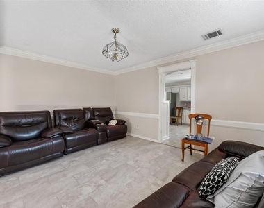 11302 Hylander Drive - Photo Thumbnail 18
