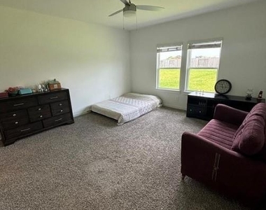 3103 Langley Bend Lane - Photo Thumbnail 6