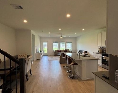3103 Langley Bend Lane - Photo Thumbnail 1