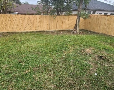7305 Saint Augustine Street - Photo Thumbnail 8