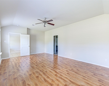 29222 Dunns Creek Court - Photo Thumbnail 15