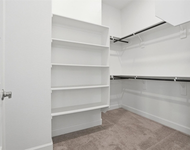2202 Mallow Lane - Photo Thumbnail 17