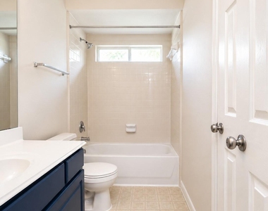 1815 Granite Field Lane - Photo Thumbnail 30