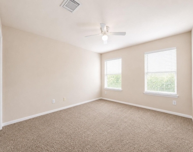1815 Granite Field Lane - Photo Thumbnail 31