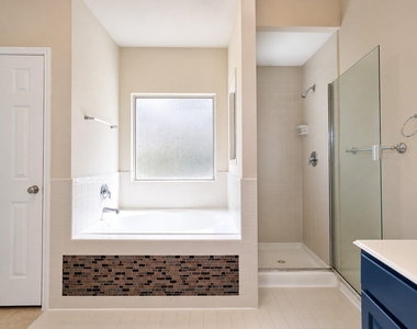 1815 Granite Field Lane - Photo Thumbnail 23