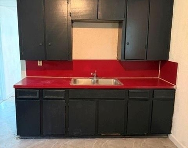 4602 Woolworth Street - Photo Thumbnail 7