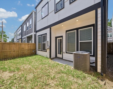 208 Clark Meadows Lane - Photo Thumbnail 19