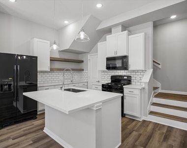 208 Clark Meadows Lane - Photo Thumbnail 7