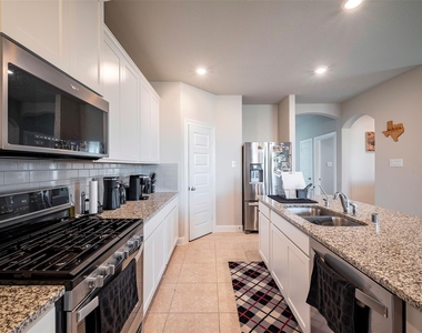 11627 Brookside Arbor Lane - Photo Thumbnail 4