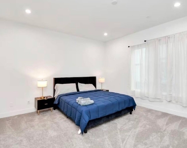 502 Schweikhardt Street - Photo Thumbnail 6