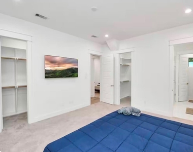 502 Schweikhardt Street - Photo Thumbnail 10