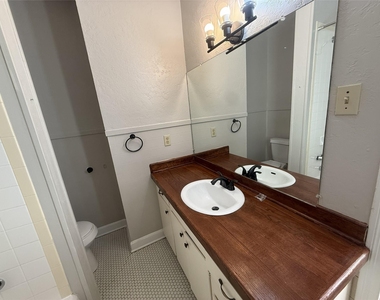 1317 Sneed Drive - Photo Thumbnail 14