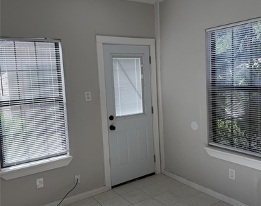 1317 Sneed Drive - Photo Thumbnail 10