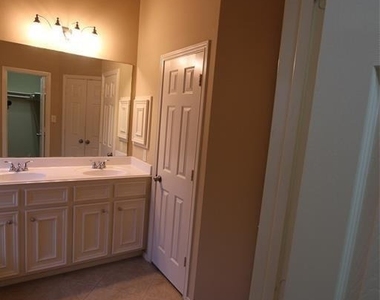 4510 Long Creek Drive - Photo Thumbnail 12