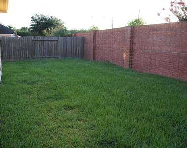 4510 Long Creek Drive - Photo Thumbnail 24