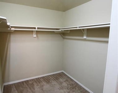 4510 Long Creek Drive - Photo Thumbnail 9