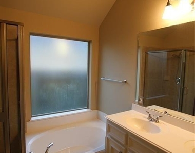 4510 Long Creek Drive - Photo Thumbnail 11