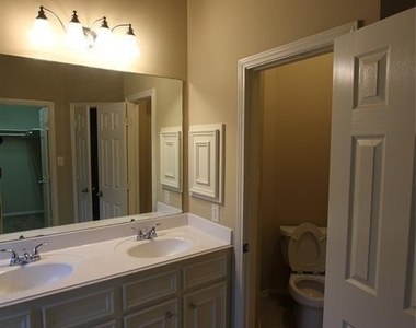 4510 Long Creek Drive - Photo Thumbnail 10