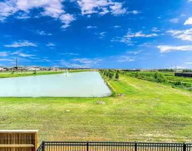 1029 Laguna Cove Drive - Photo Thumbnail 5