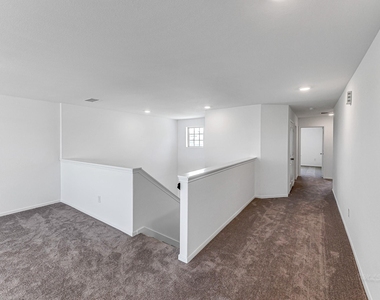 1029 Laguna Cove Drive - Photo Thumbnail 23