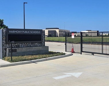 21131 Armstrong County Drive - Photo Thumbnail 27