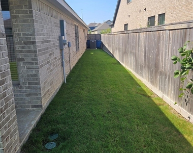 21131 Armstrong County Drive - Photo Thumbnail 22