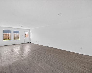 26843 Cascade Sunrise Street - Photo Thumbnail 11
