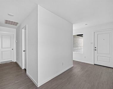 26843 Cascade Sunrise Street - Photo Thumbnail 4
