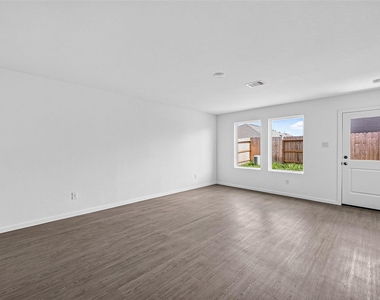 26843 Cascade Sunrise Street - Photo Thumbnail 14