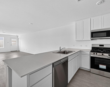 26843 Cascade Sunrise Street - Photo Thumbnail 7