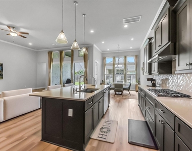 11927 Carillon Forest Drive - Photo Thumbnail 12